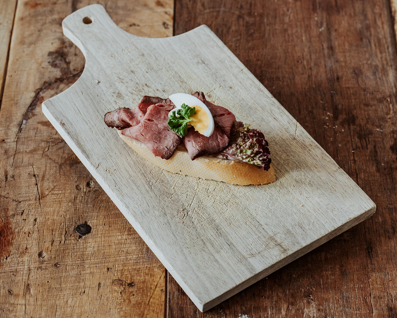 Cocktail-Schnitten mit rosa gebratenem Roastbeef – Bild 3