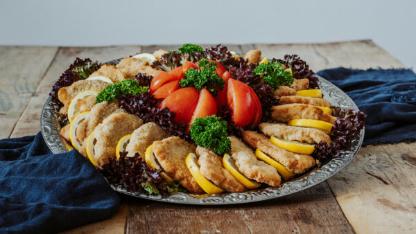 Kleine panierte Schweineschnitzel – Bild 4